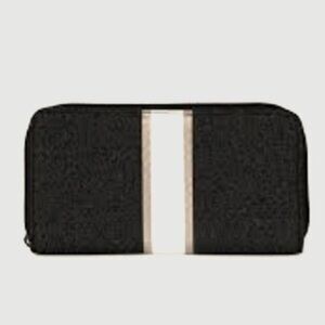 Wallet by Haute Shore - New